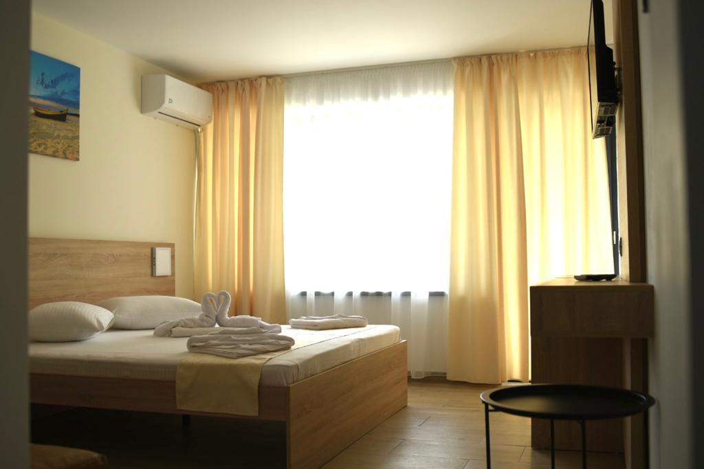 אפורי סוד Hotel Gloria מראה חיצוני תמונה