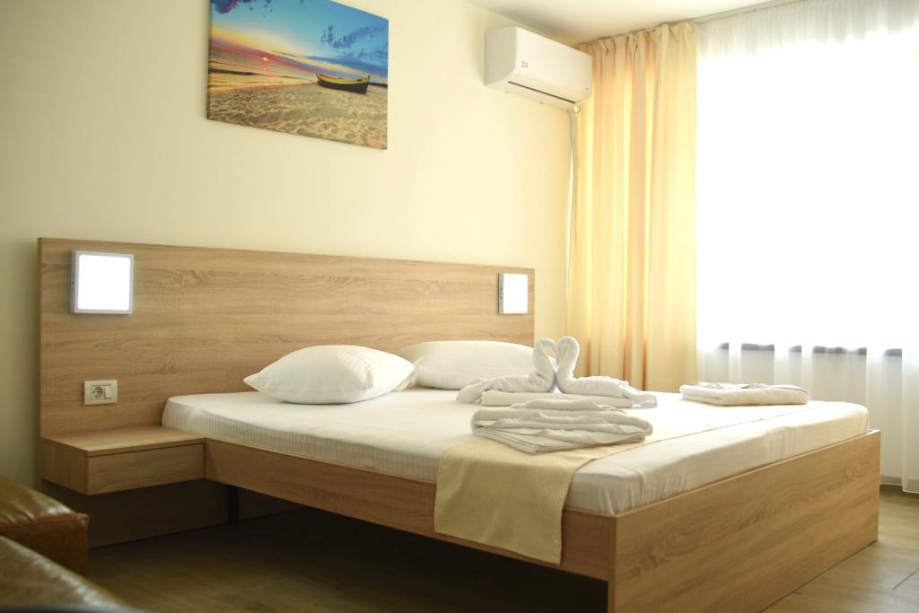 אפורי סוד Hotel Gloria מראה חיצוני תמונה