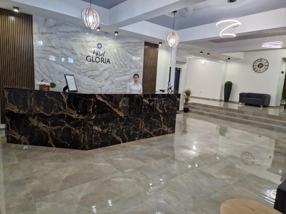 אפורי סוד Hotel Gloria מראה חיצוני תמונה