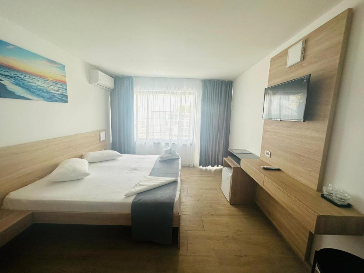 אפורי סוד Hotel Gloria מראה חיצוני תמונה